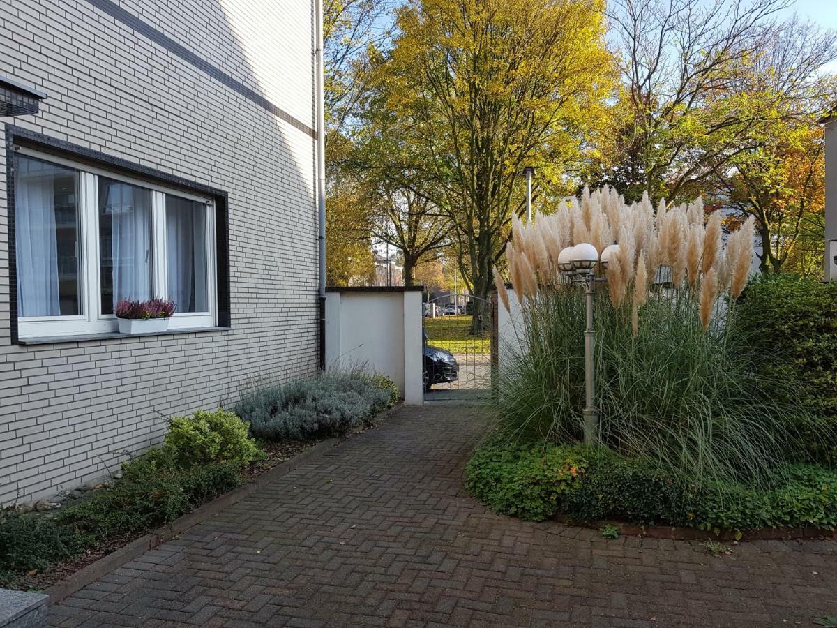 Fewofaubelcentro 42 & 54 & 62 M2 Oberhausen  Bagian luar foto